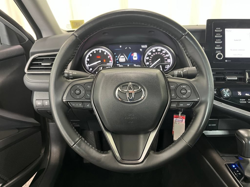 Used 2024 Toyota Camry SE AWD/4WD image 5