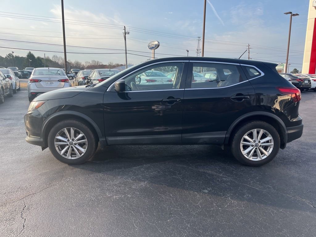 Used 2019 Nissan Rogue Sport S w/ Appearance Package image 6