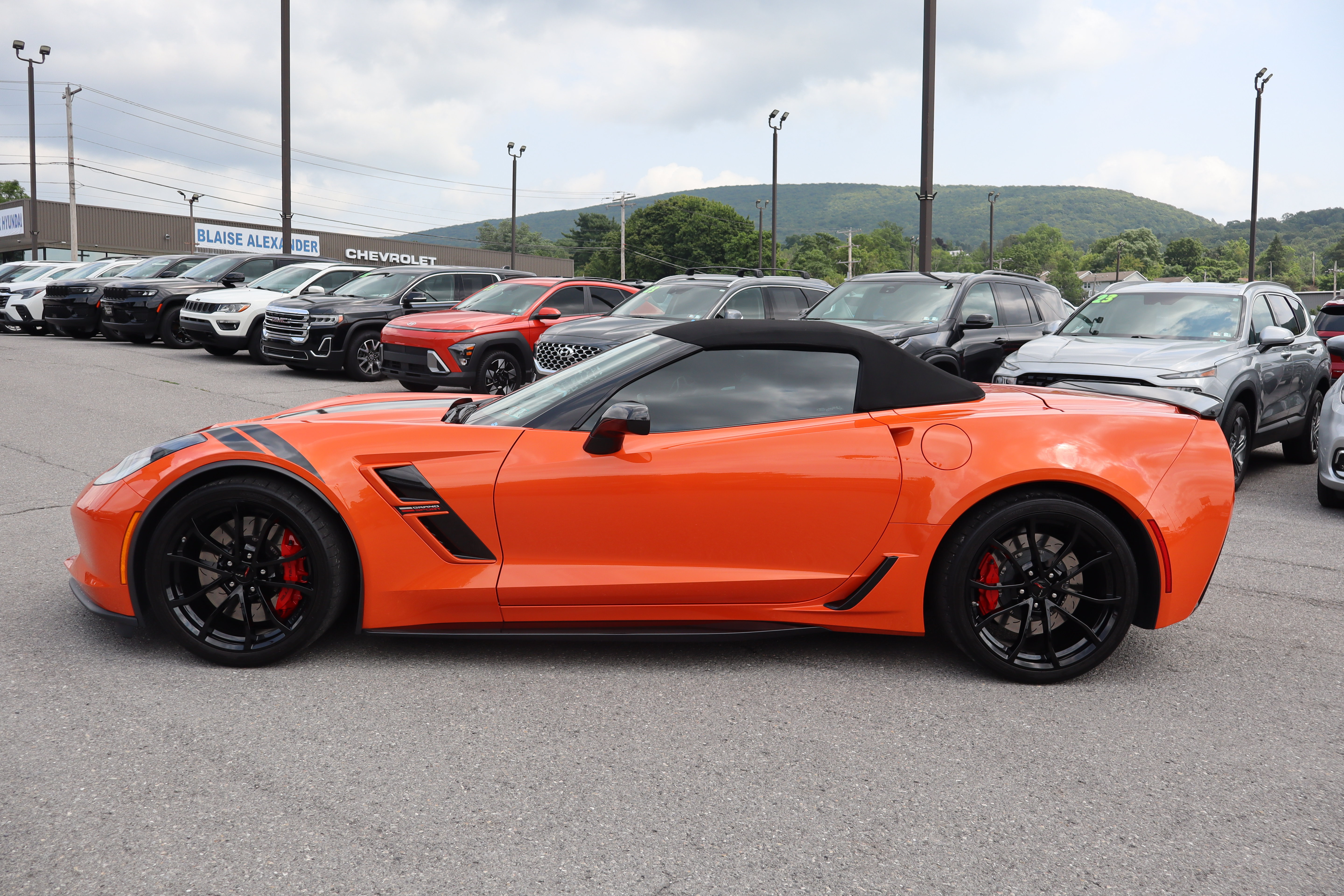 Used 2019 Chevrolet Corvette Grand Sport RWD image 8