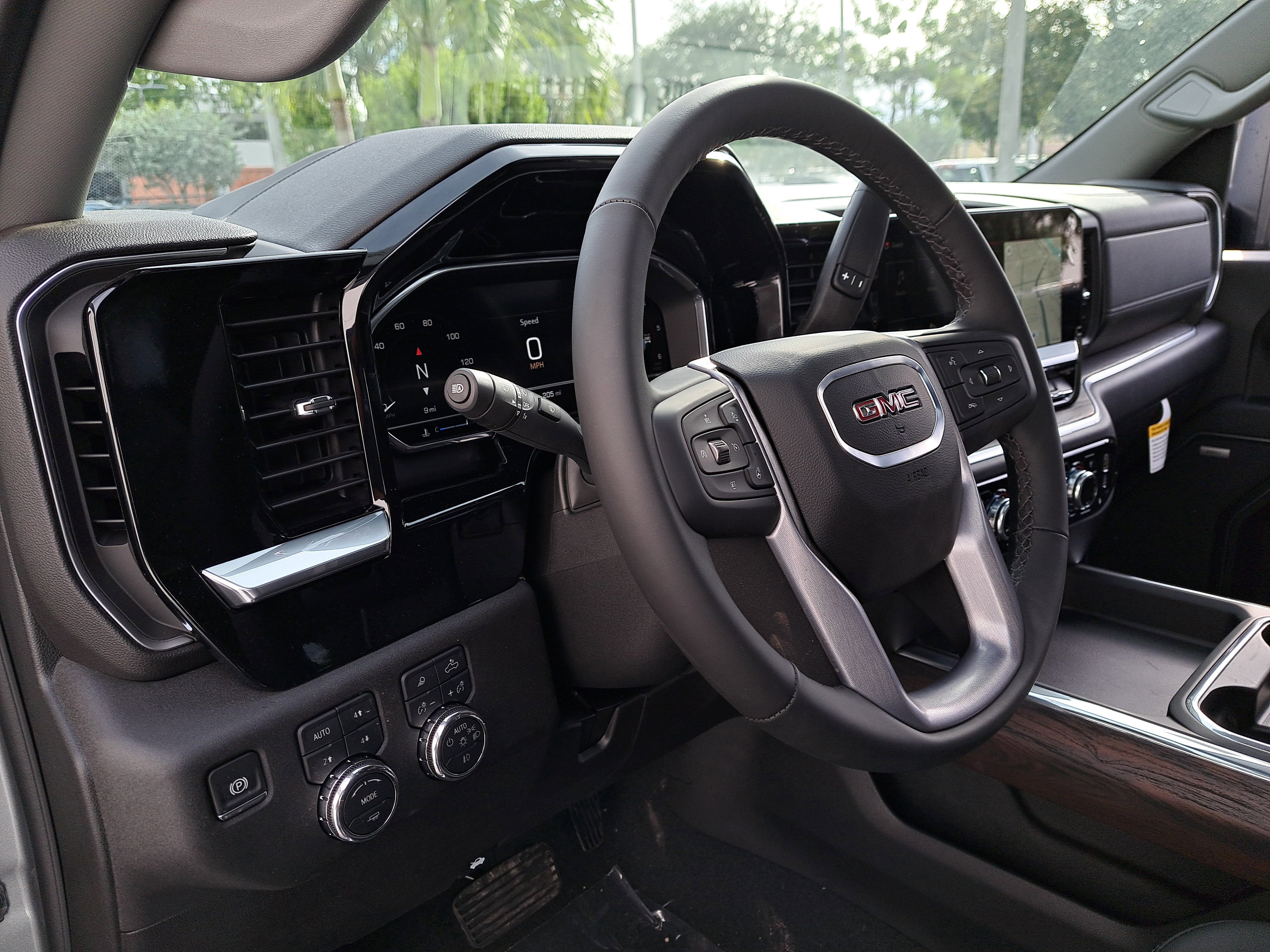 New 2025 GMC Sierra 2500 SLT w/ SLT Premium Package image 21