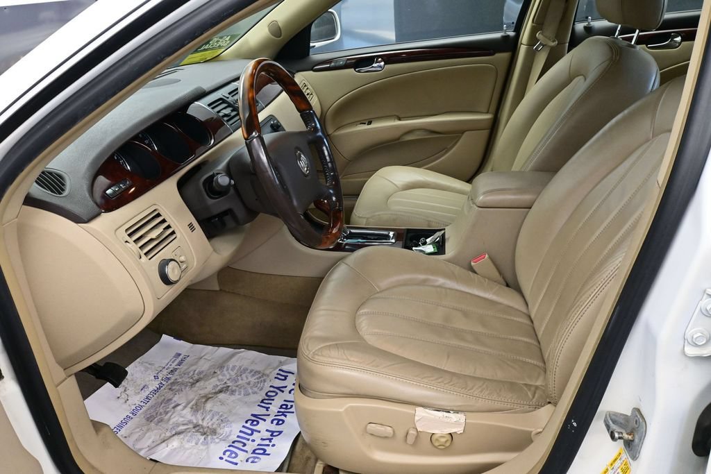 Used 2008 Buick Lucerne CXL w/ Ultra Confidence Package FWD image 13
