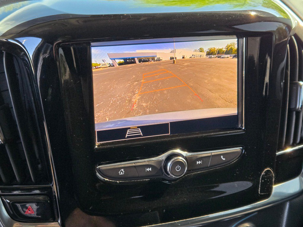 Certified 2021 Chevrolet Traverse LS FWD image 26