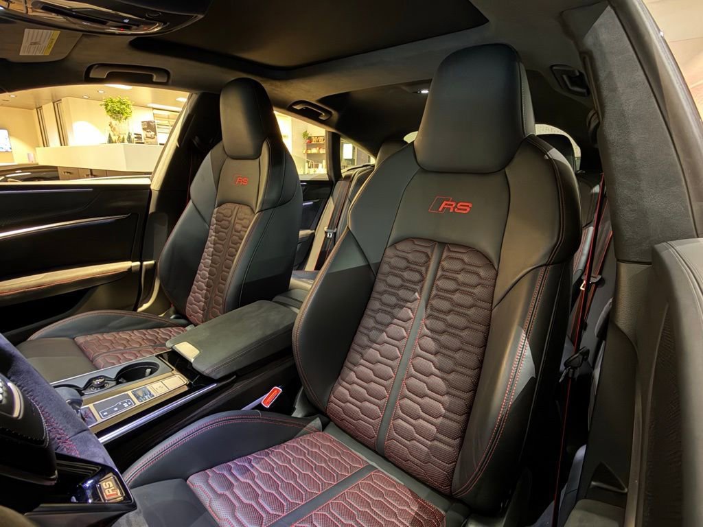 Used 2025 Audi RS 7 Performance image 10