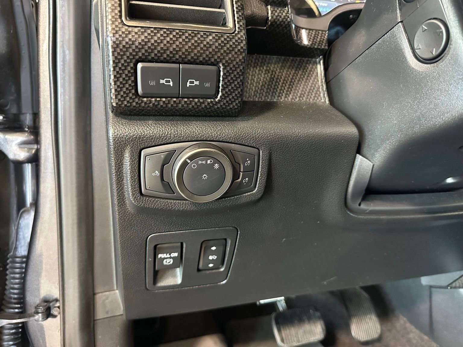 Used 2020 Ford F150 Raptor w/ Equipment Group 802A Luxury AWD/4WD image 25