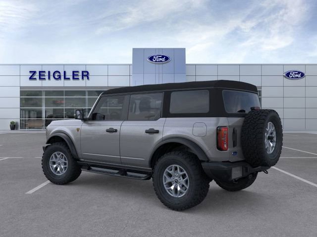 New 2025 Ford Bronco Badlands image 4