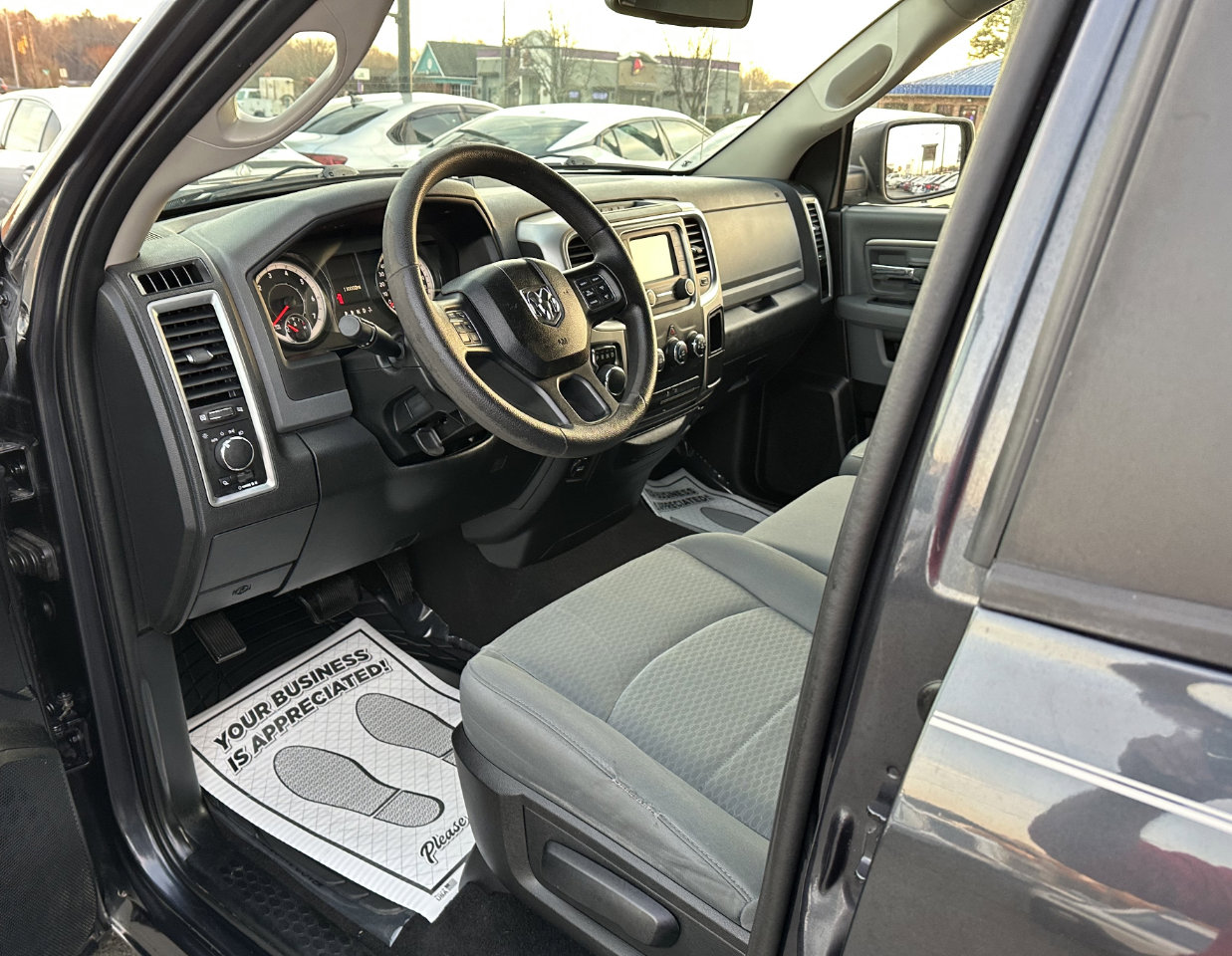 Used 2016 RAM 1500 Classic SLT image 7