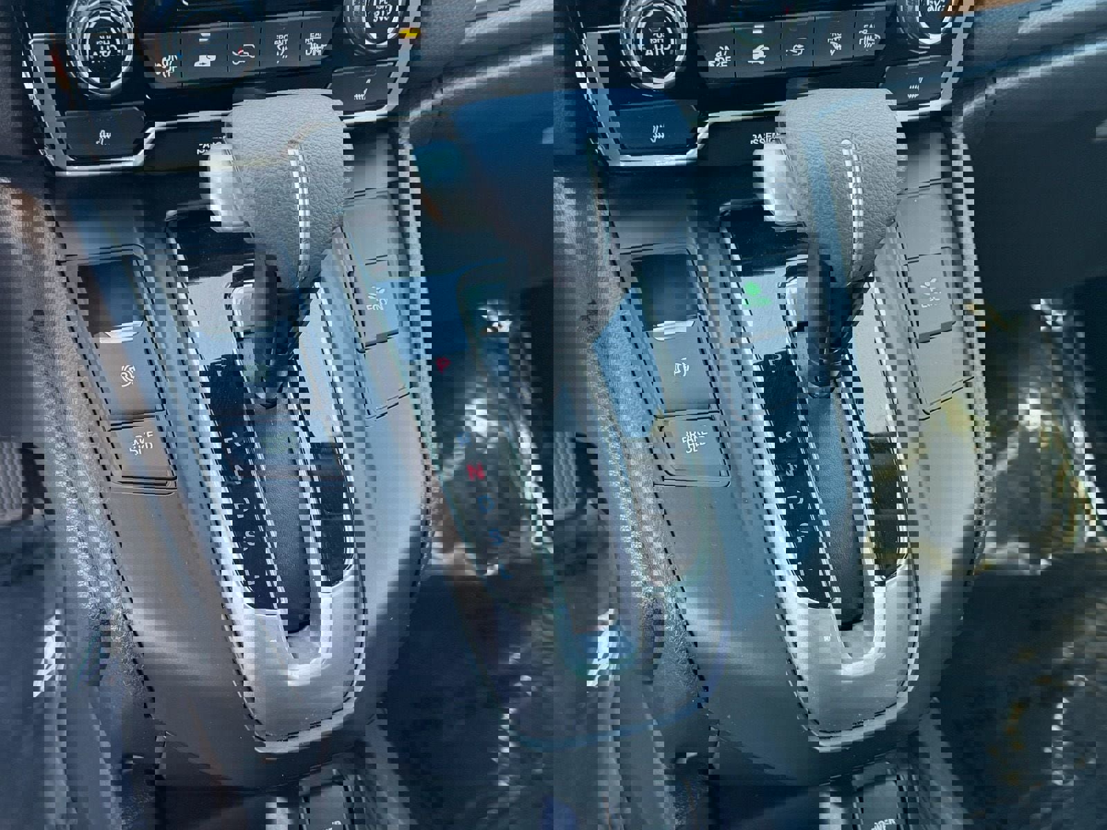 Used 2018 Honda CR-V EX image 31