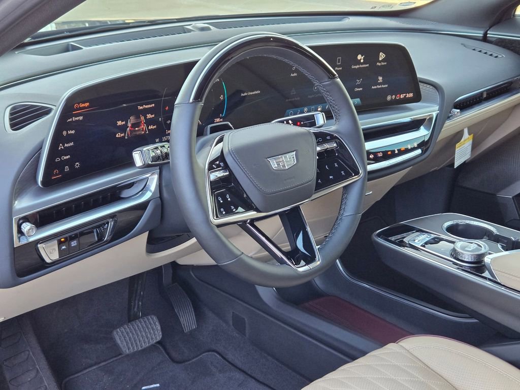 Certified 2024 Cadillac Lyriq Sport w/ Nappa Leather Package image 9