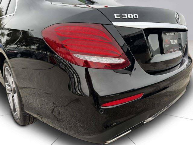 Used 2019 Mercedes-Benz E 300 w/ Premium 1 Package image 15