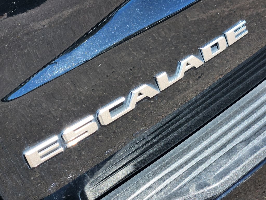 Used 2023 Cadillac Escalade Premium Luxury w/ Performance Package AWD/4WD image 15