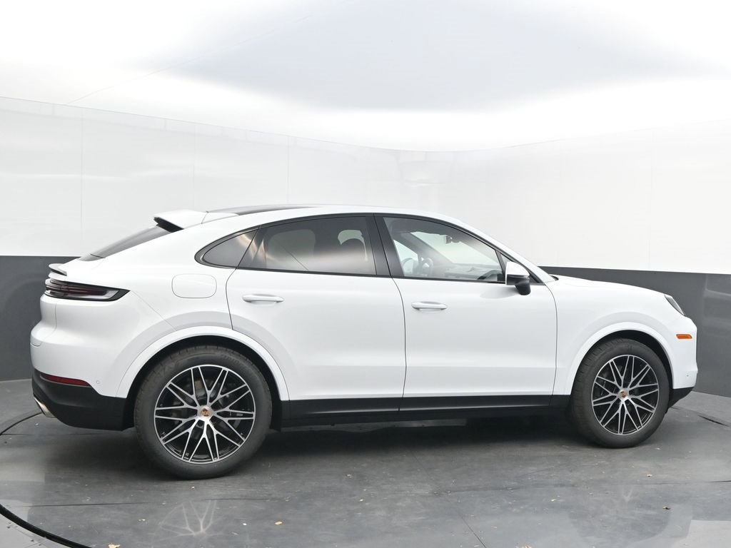 New 2025 Porsche Cayenne Coupe image 10
