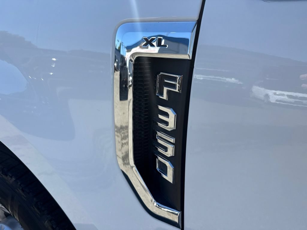 Used 2019 Ford F350 XL w/ Power Equipment Group RWD image 8