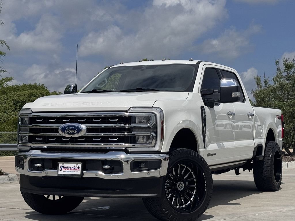 Used 2024 Ford F250 Lariat w/ Lariat Ultimate Package image 2