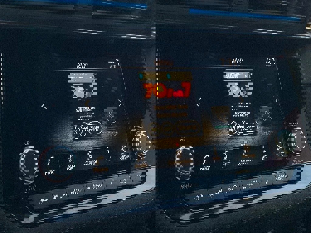 Used 2025 Nissan Z Sport w/ Floor Mat Package image 21