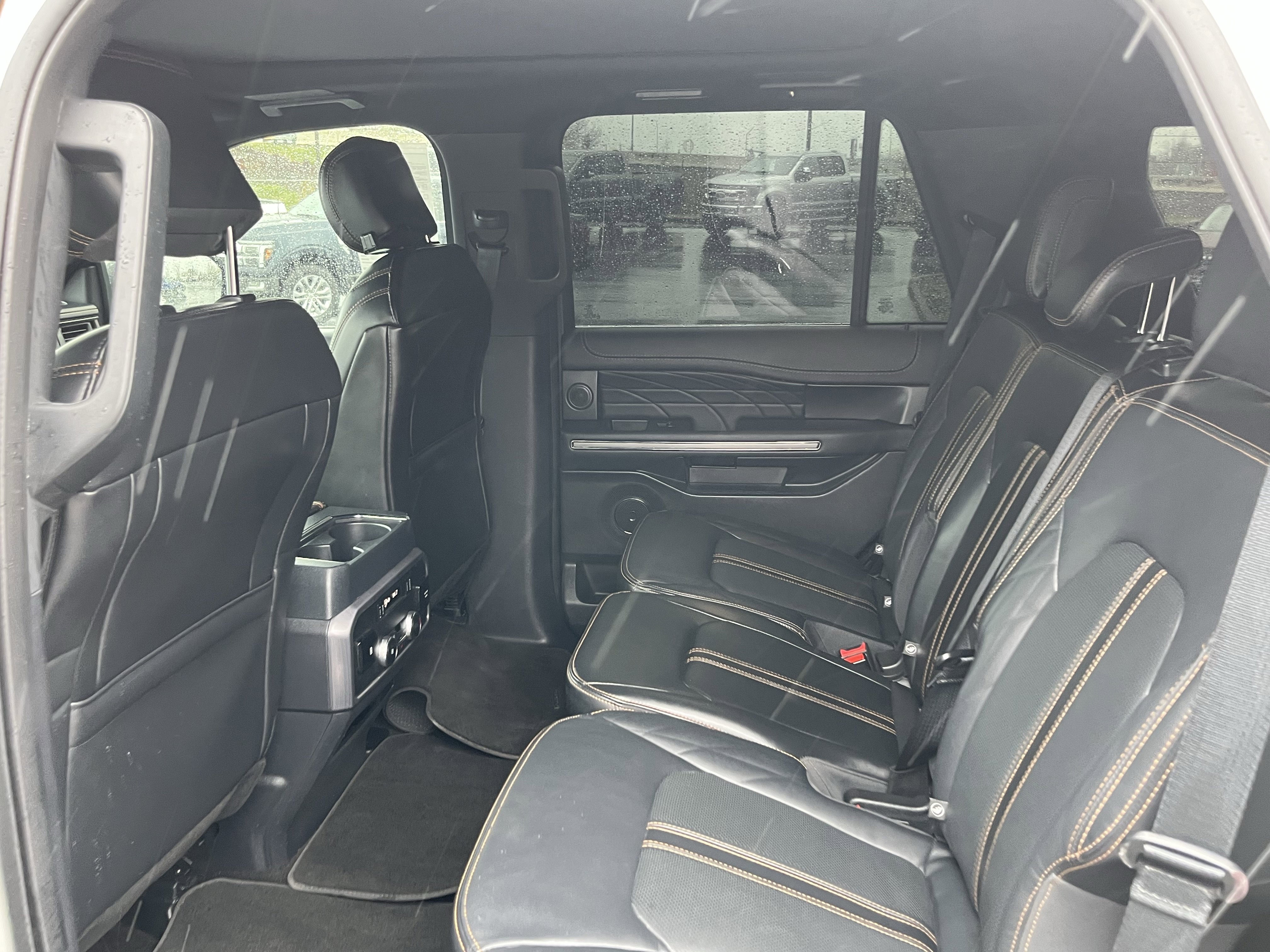 Certified 2022 Ford Expedition Platinum image 10