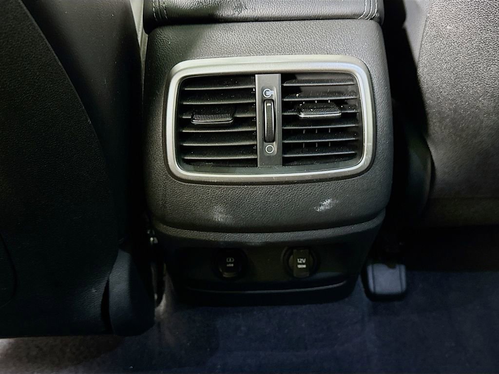 Used 2020 Kia Sorento SX image 27