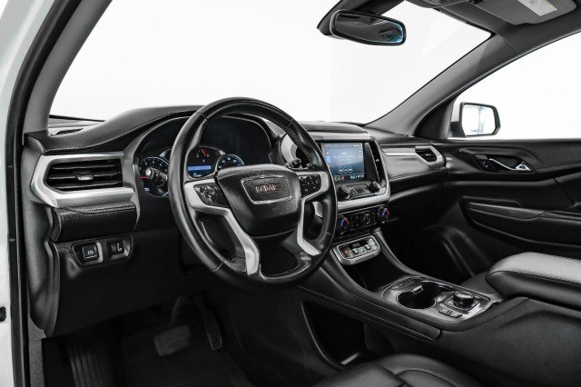 Used 2023 GMC Acadia SLT image 13