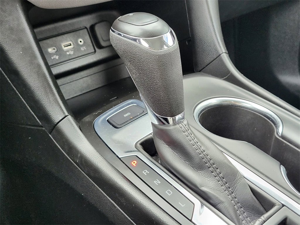 Used 2021 Chevrolet Equinox LS w/ LPO, Floor Liner Package image 24