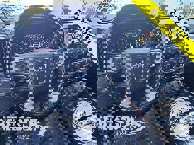 Used 2018 GMC Sierra 1500 SLT w/ SLT Premium Package image 15