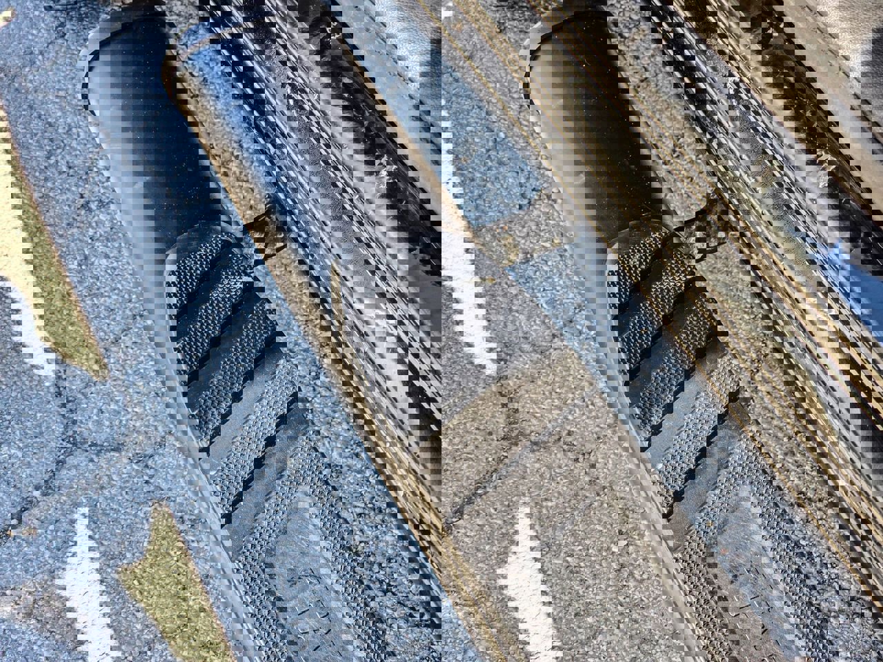 Used 2023 Chevrolet Silverado 1500 LT Trail Boss image 9