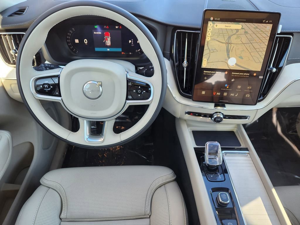 New 2026 Volvo XC60 B5 Ultra w/ Climate Package PRO AWD/4WD image 3