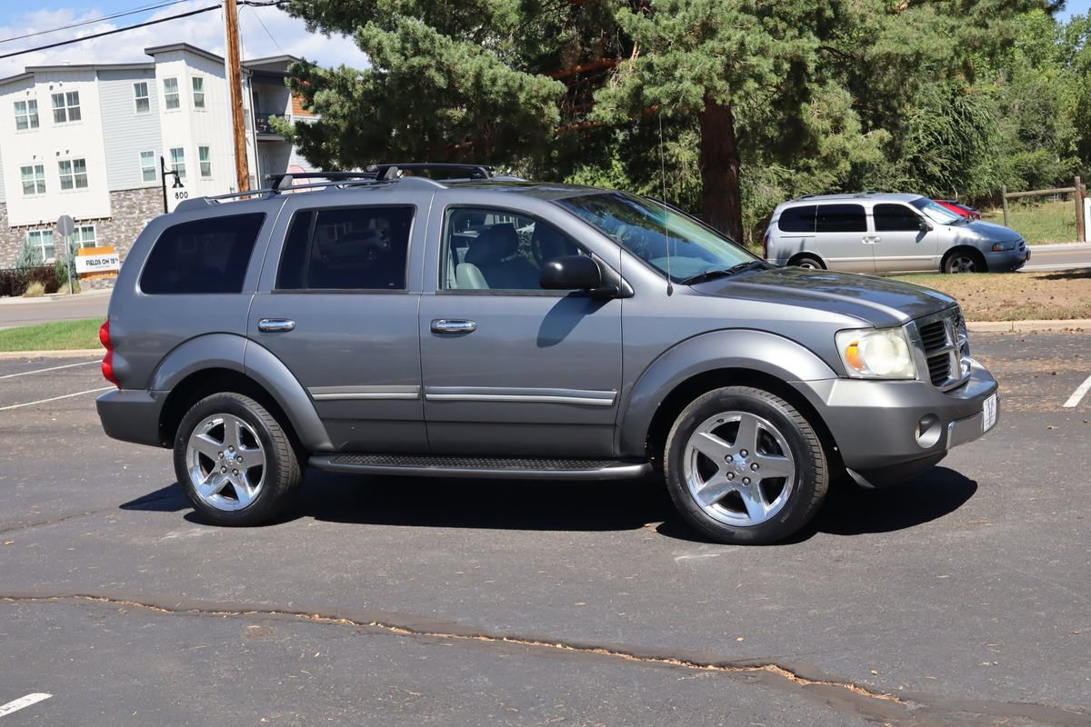 Used 2008 Dodge Durango Limited w/ Technology Group III AWD/4WD image 2