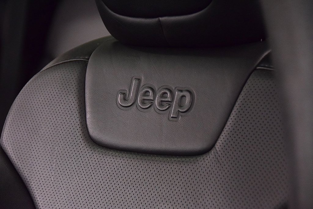 Used 2022 Jeep Cherokee Limited w/ Elite Package image 30