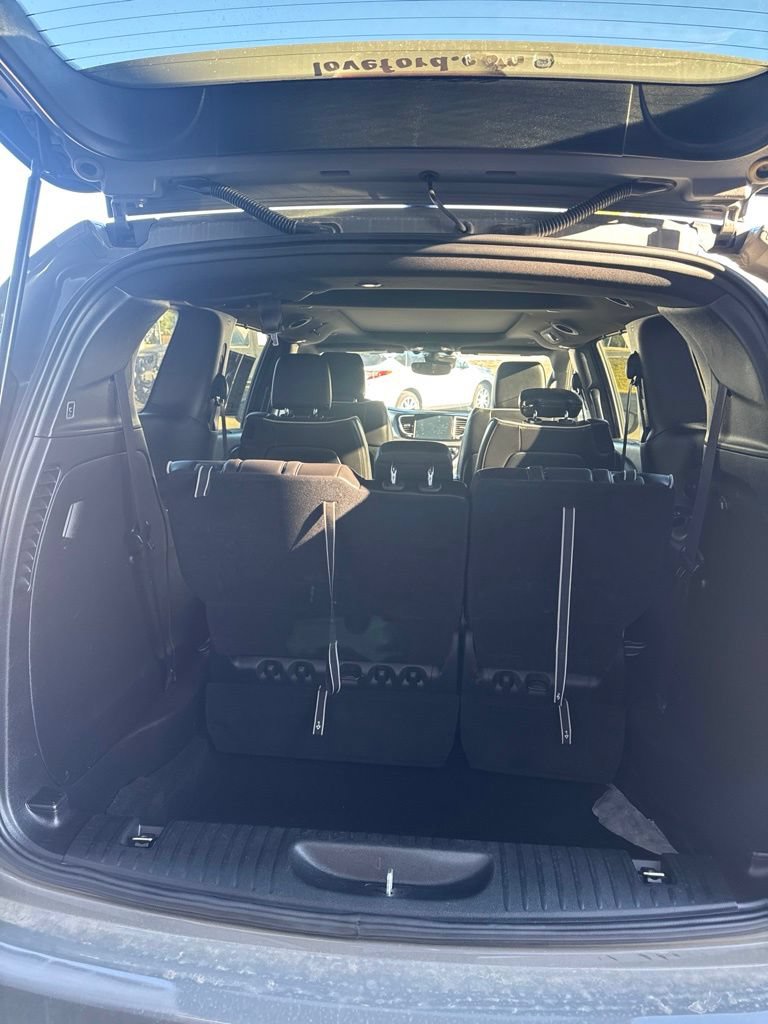 Used 2025 Chrysler Pacifica Limited FWD image 4