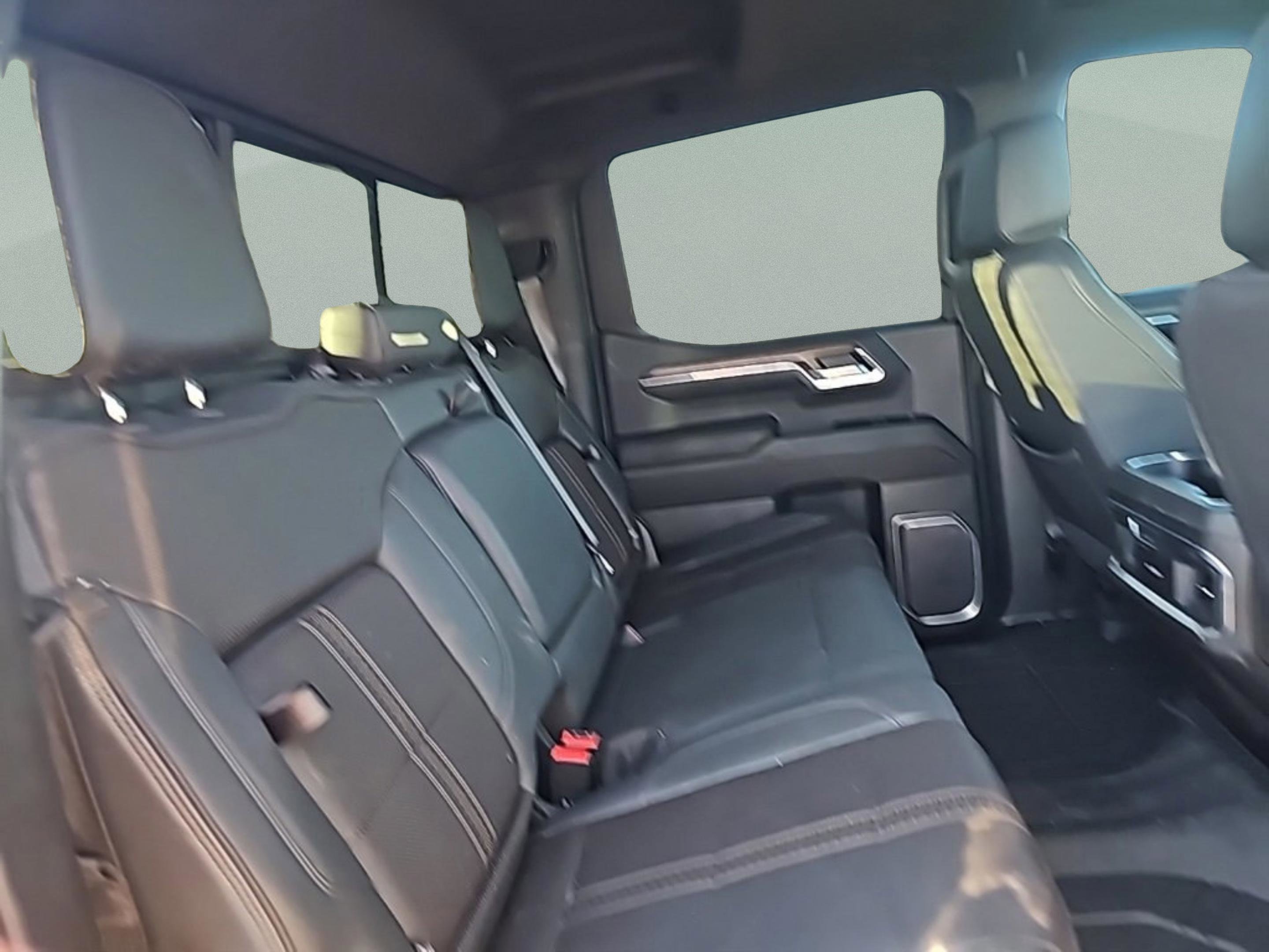 Used 2023 Chevrolet Silverado 1500 High Country w/ High Country Premium Package image 35