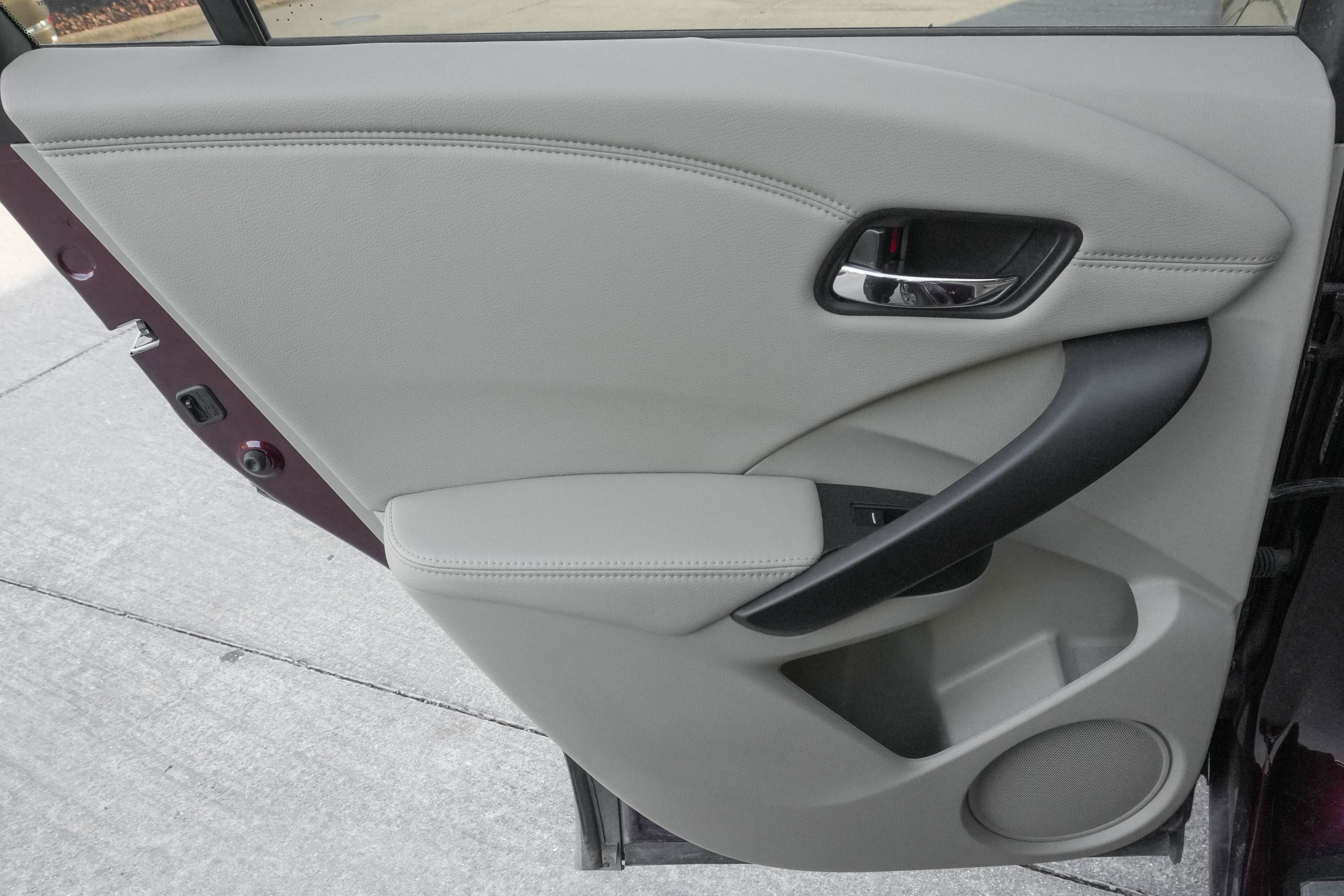 Used 2017 Acura RDX w/ Advance Package FWD image 32