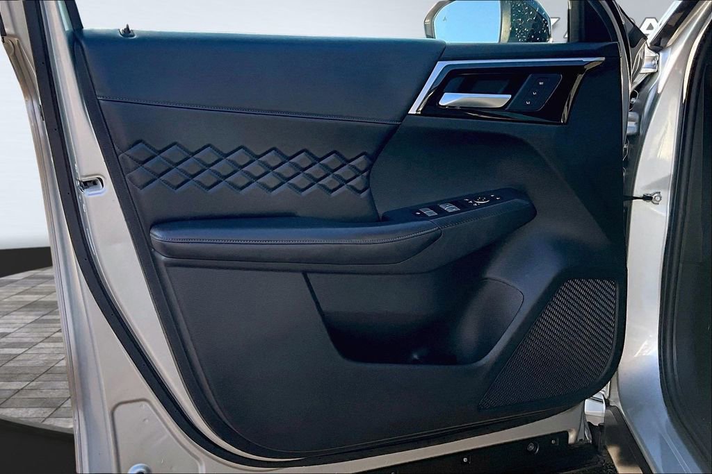 Used 2025 Mitsubishi Outlander SEL Black Edition image 23