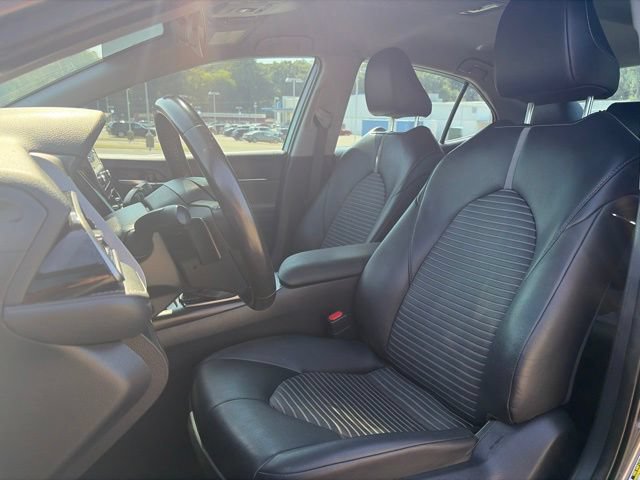 Used 2024 Toyota Camry SE FWD image 12
