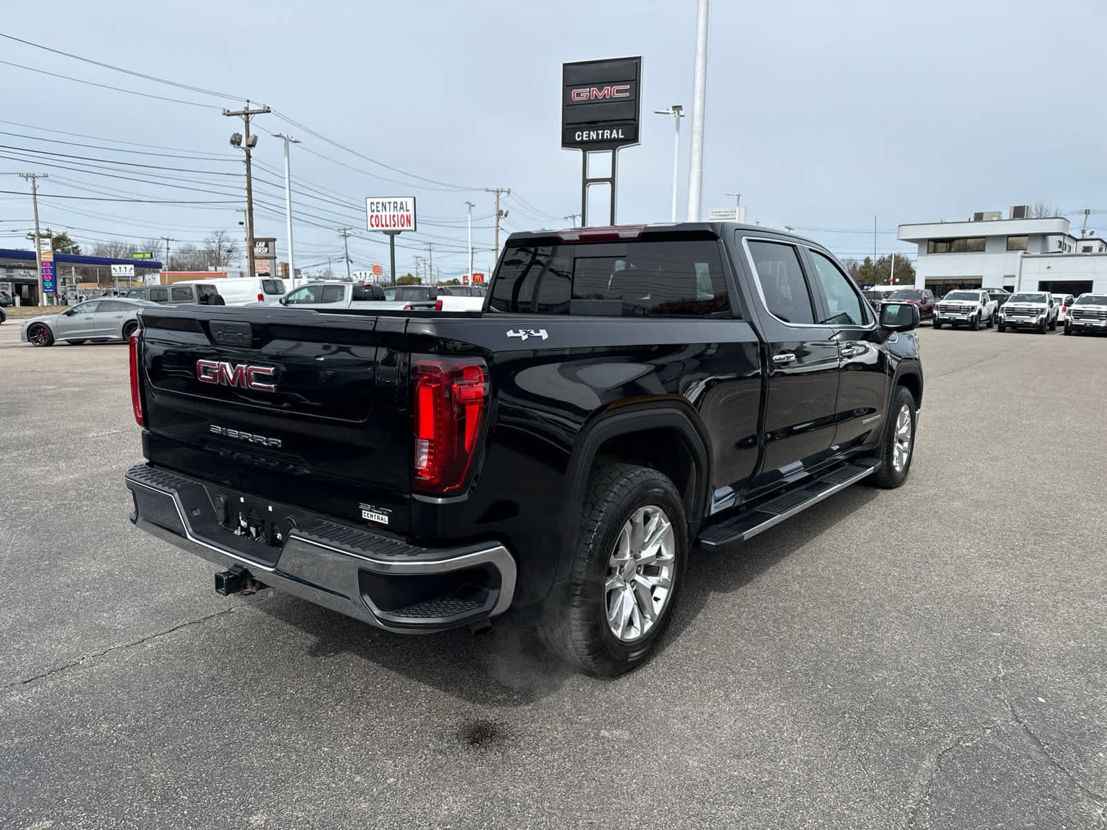 Certified 2021 GMC Sierra 1500 SLT w/ SLT Premium Package AWD/4WD image 5
