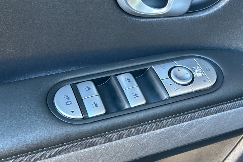 Used 2023 Hyundai Ioniq 5 SEL image 16