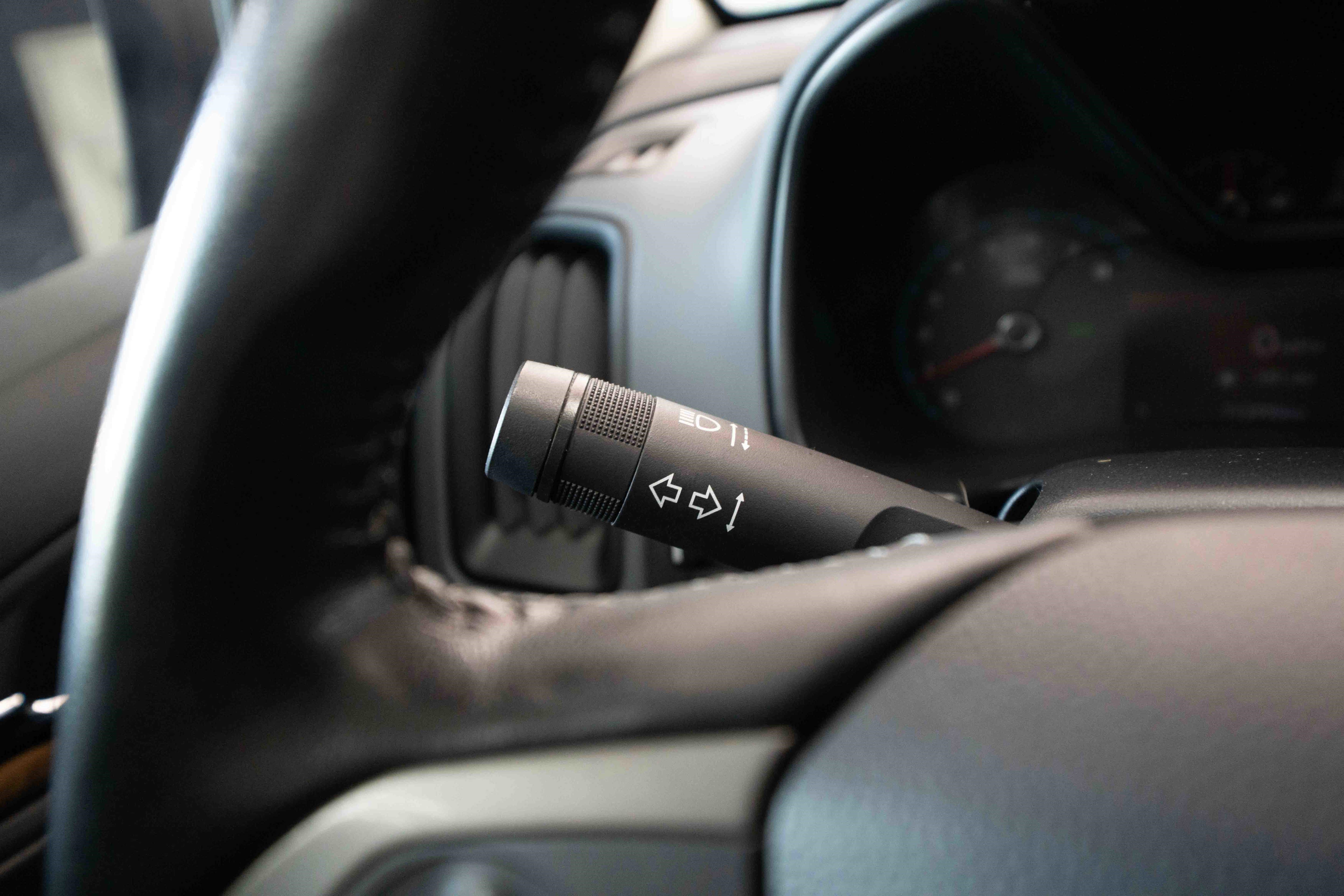 Used 2021 Chevrolet Colorado Z71 AWD/4WD image 13