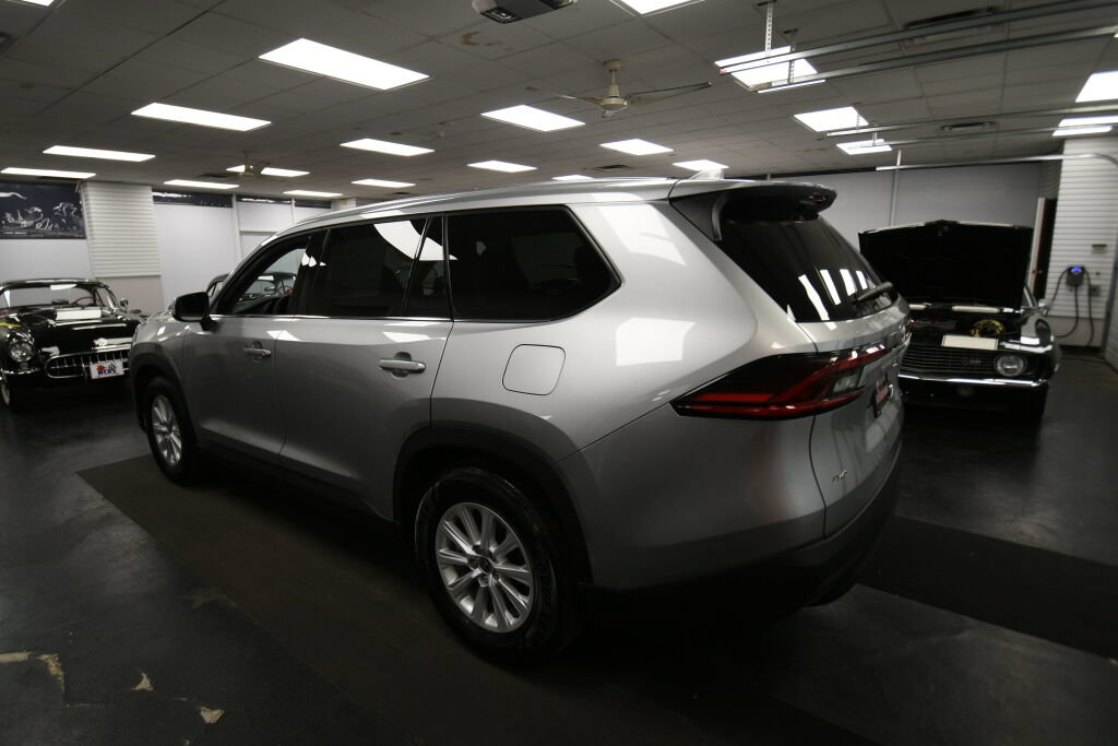 Certified 2025 Toyota Grand Highlander AWD image 5