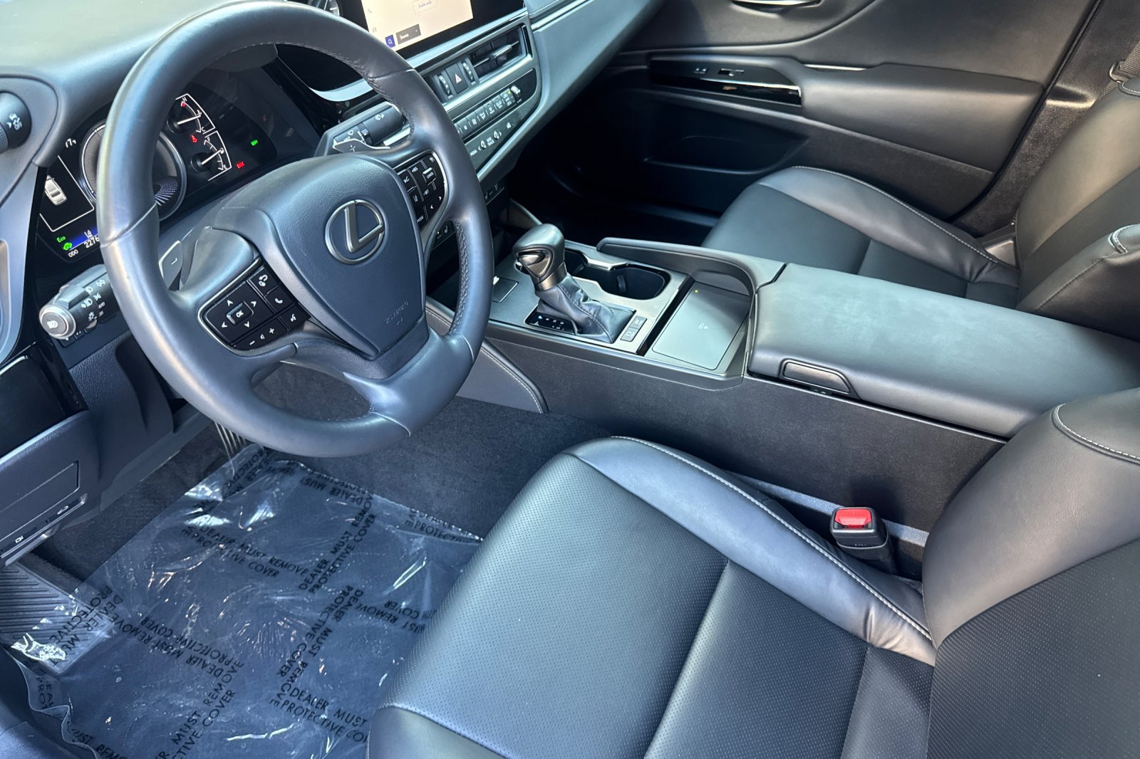 Used 2025 Lexus ES 300h w/ Premium Package FWD image 11