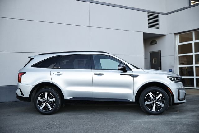 Used 2022 Kia Sorento S image 4