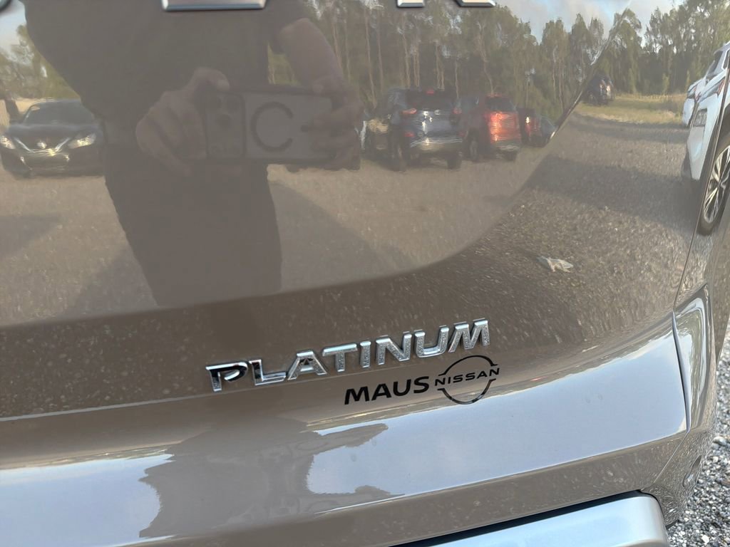 Used 2025 Nissan Pathfinder Platinum w/ Cargo Package FWD image 20