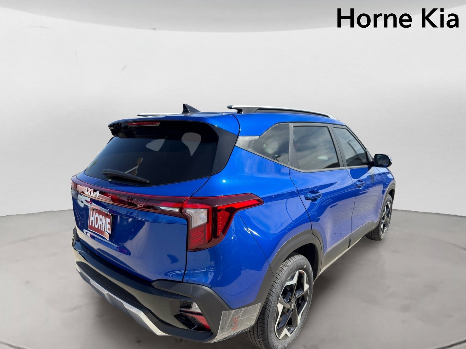 New 2026 Kia Seltos S FWD image 4