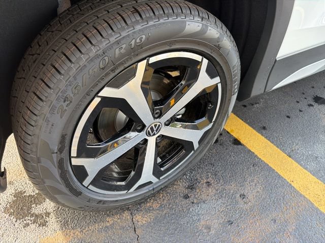 New 2026 Volkswagen Tiguan SE AWD/4WD image 26