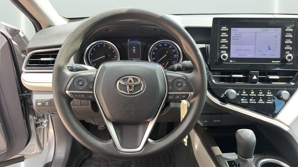 Used 2021 Toyota Camry LE FWD image 12