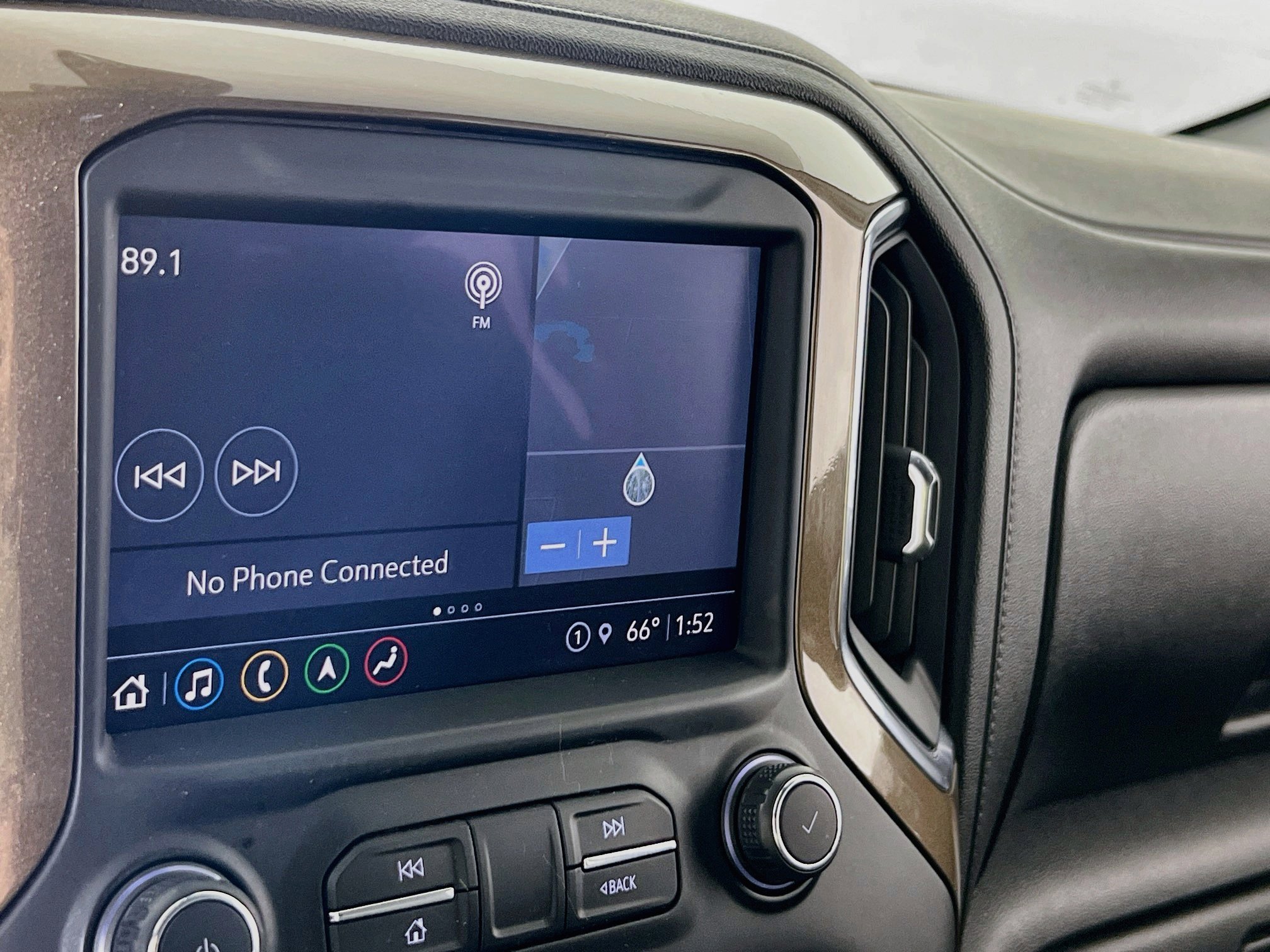 Used 2021 Chevrolet Silverado 2500 High Country AWD/4WD image 15