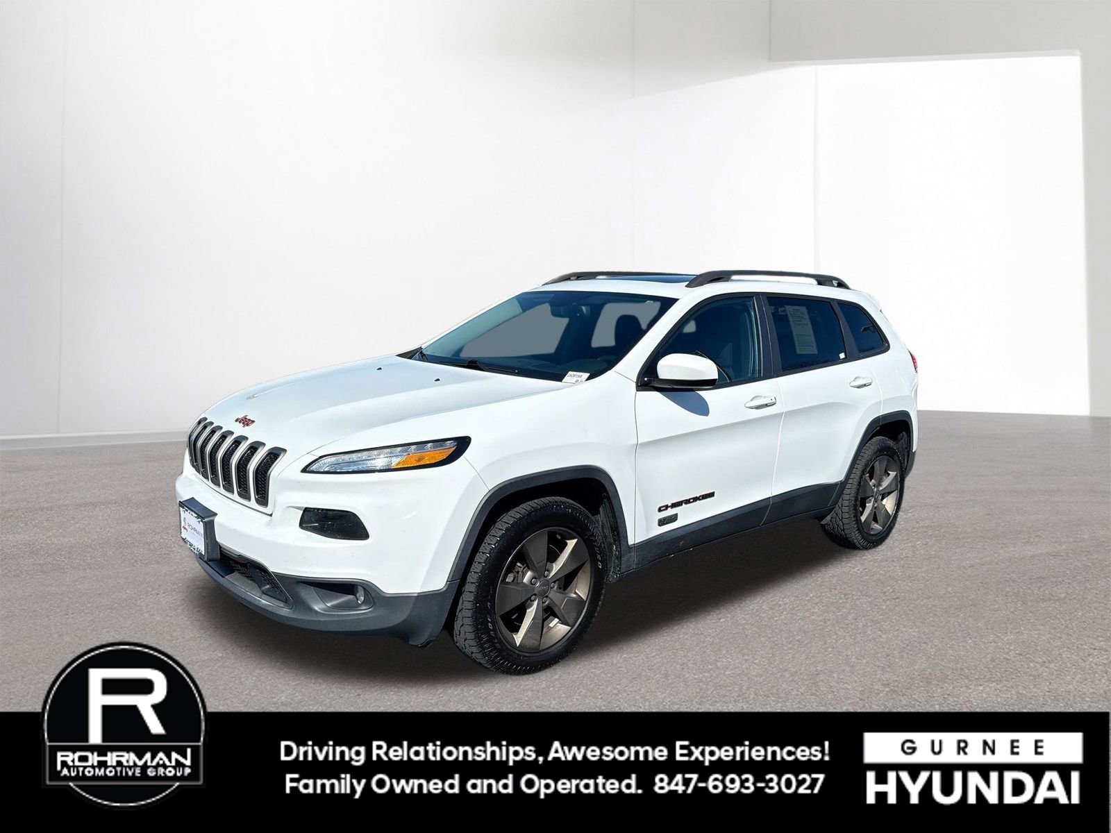 Used 2017 Jeep Cherokee 75th Anniversary image 2