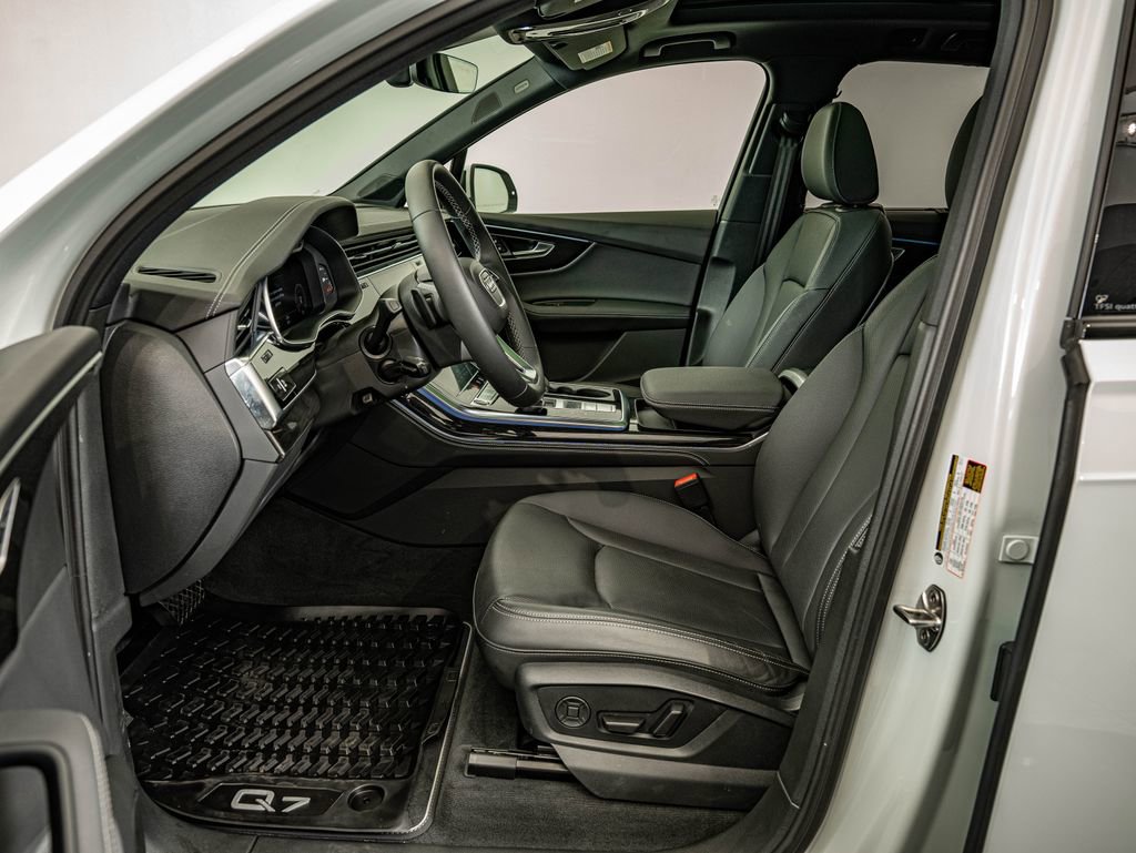 Used 2025 Audi Q7 3.0T Premium Plus w/ Premium Plus Package image 31