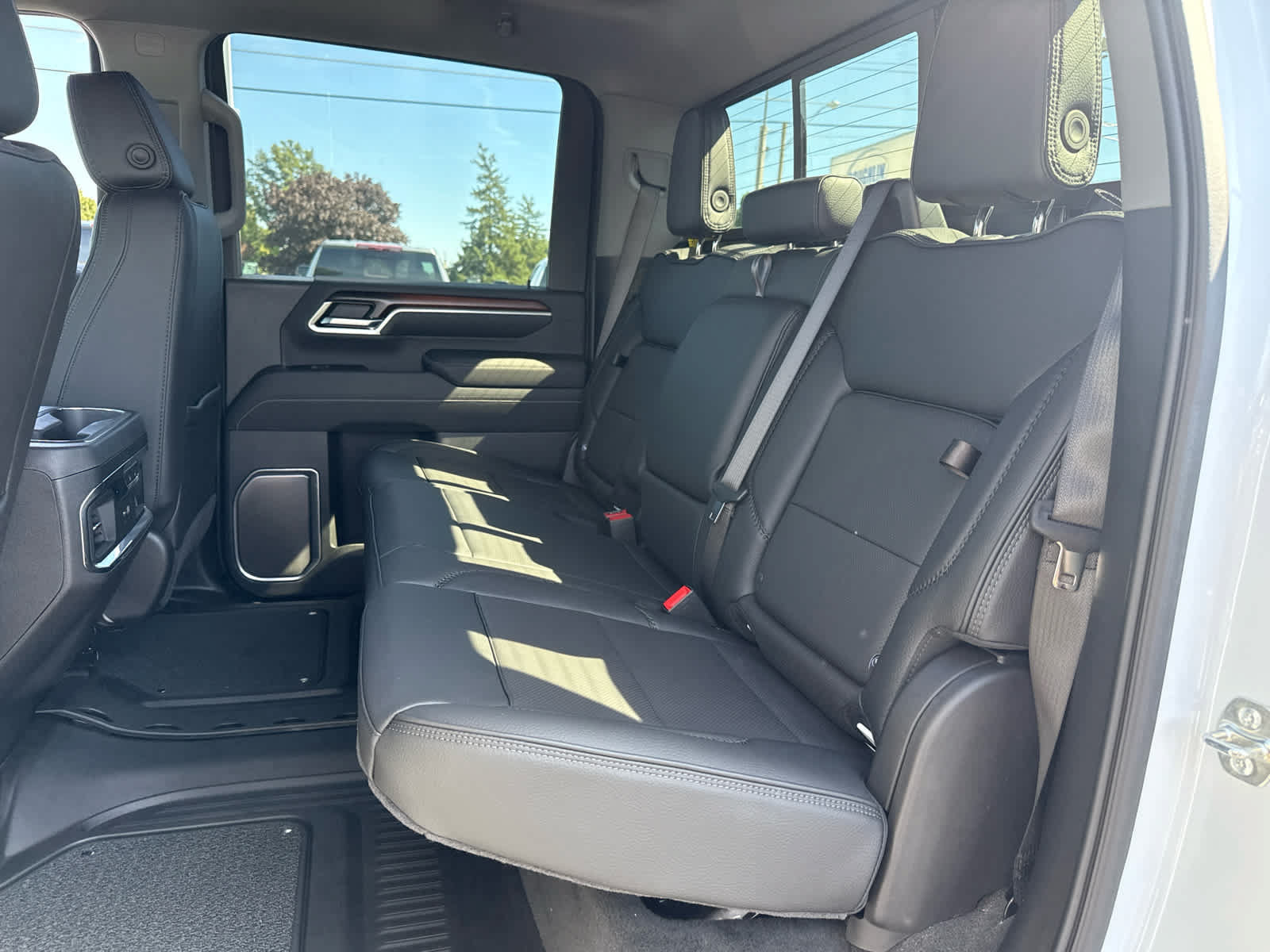 New 2026 GMC Sierra 3500 Denali w/ Denali Reserve Package AWD/4WD image 23