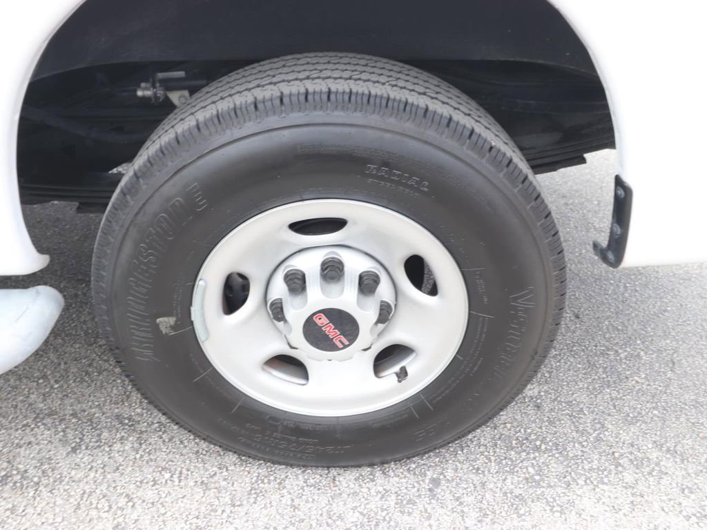 Used 2024 GMC Savana 2500 w/ Driver Convenience Package RWD image 22
