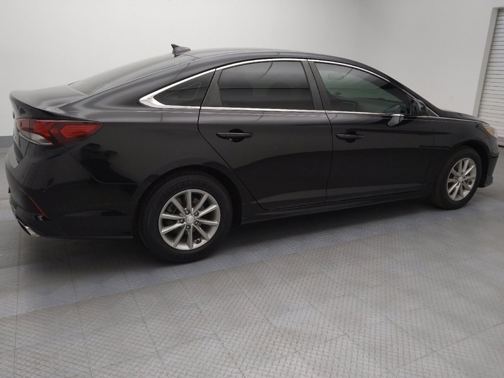 Used 2019 Hyundai Sonata SE w/ Cargo Package image 10