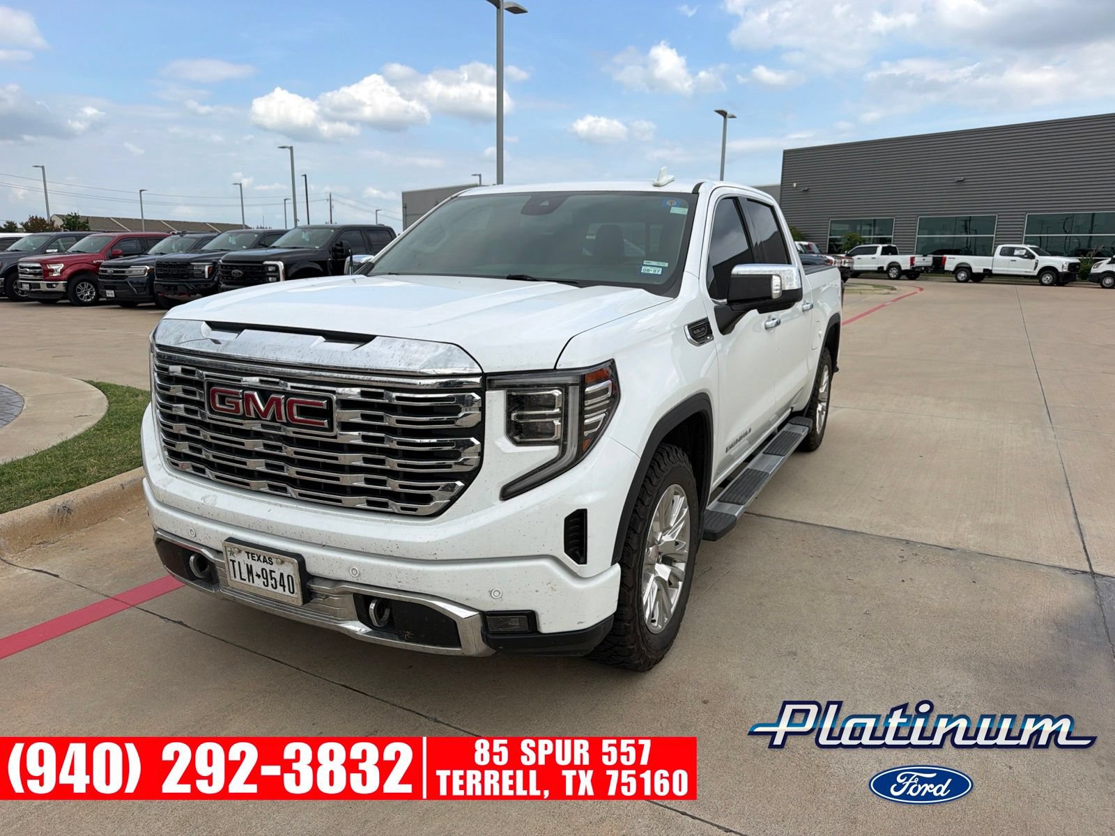 Used 2023 GMC Sierra 1500 Denali RWD image 2