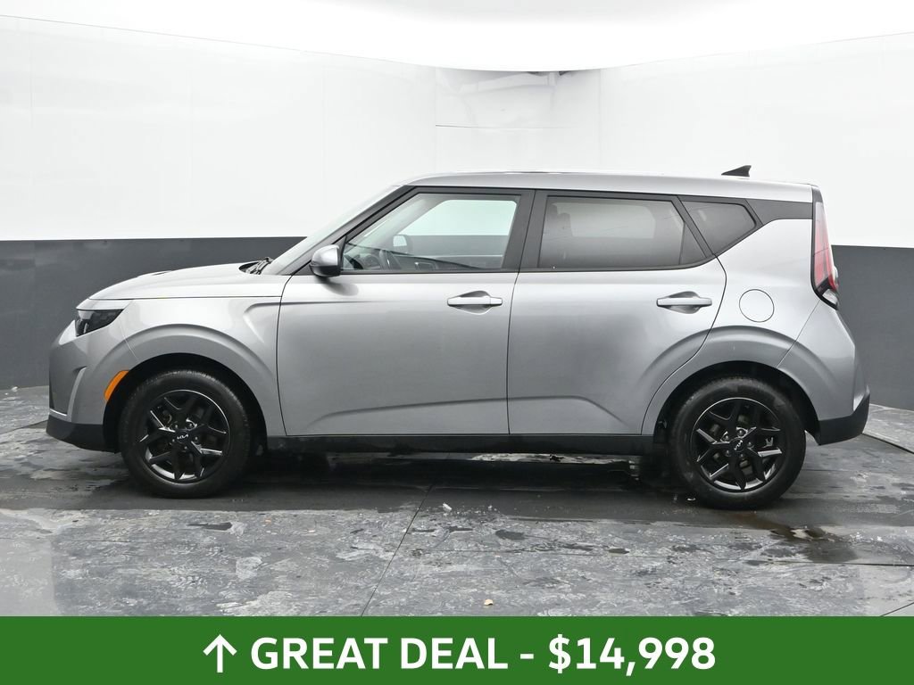 Used 2023 Kia Soul LX w/ Option Group 015 image 9